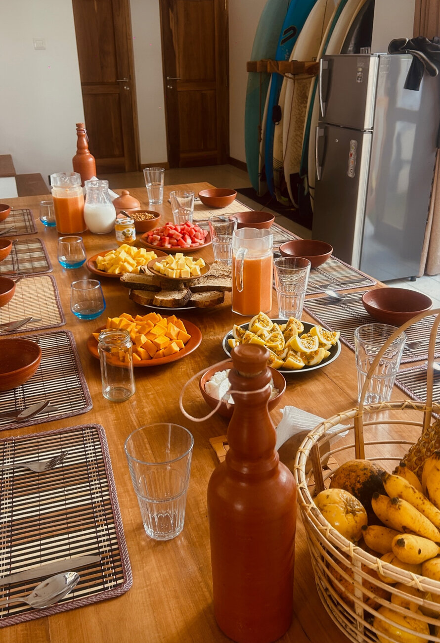 Breakfast at Dreamer's Surfhouse