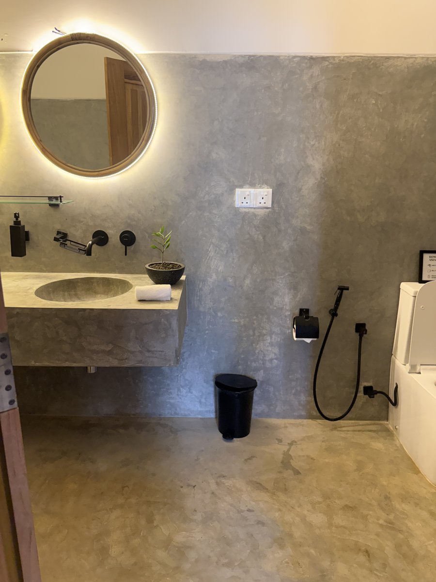 Quad Fin bathroom